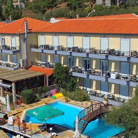 Pebble Beach Hotel Пломарион Экстерьер фото