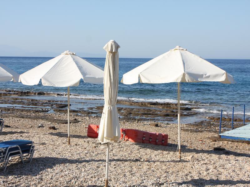 Pebble Beach Hotel Пломарион Экстерьер фото