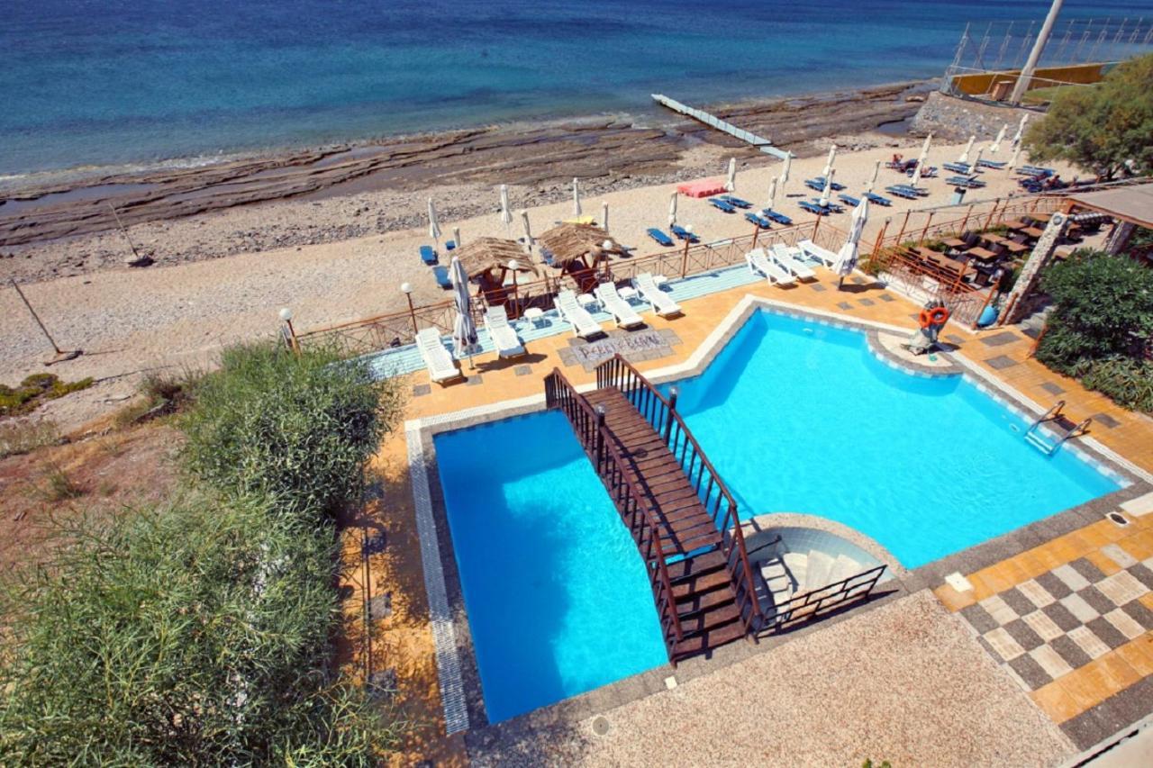 Pebble Beach Hotel Пломарион Экстерьер фото